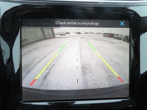 Used 2019 Jeep Cherokee Limited image 23