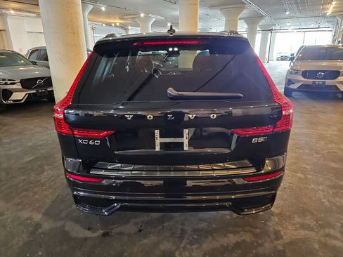 Certified 2025 Volvo XC60 B5 Ultra AWD/4WD image 3