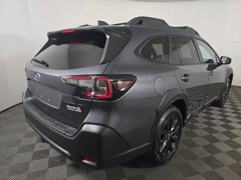 Used 2025 Subaru Outback Onyx Edition image 16