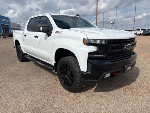Used 2021 Chevrolet Silverado 1500 LT Trail Boss w/ Convenience Package II AWD/4WD image 8