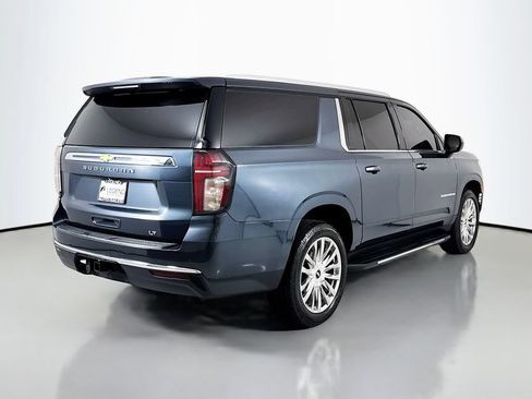 Used 2021 Chevrolet Suburban LT RWD image 4