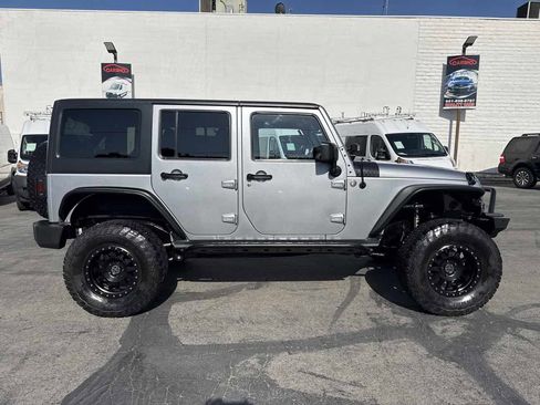 Used 2014 Jeep Wrangler Unlimited Sport w/ Quick Order Package 24S AWD/4WD image 8