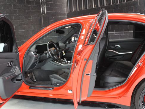 Used 2023 BMW M3 Competition image 29