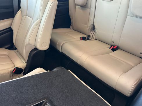 Used 2024 Subaru Ascent Limited image 15