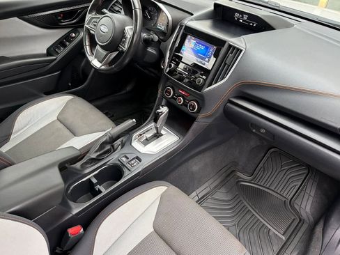 Used 2023 Subaru Crosstrek 2.0i Premium image 18