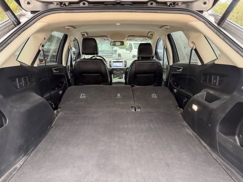 Used 2020 Ford Edge SEL w/ Convenience Package image 16
