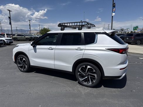 Used 2024 Mitsubishi Outlander SE AWD/4WD image 8
