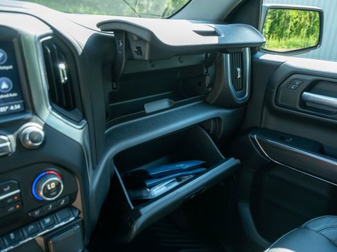 Used 2019 Chevrolet Silverado 1500 LTZ w/ LTZ Plus Package AWD/4WD image 30