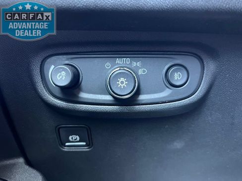 Used 2020 GMC Terrain SLT FWD image 11