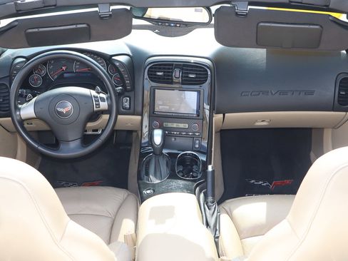 Used 2008 Chevrolet Corvette Convertible w/ Preferred Equipment Group RWD image 8