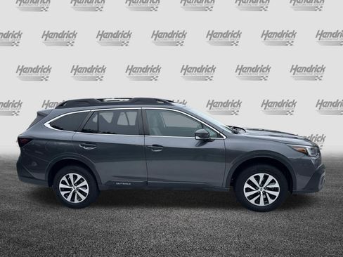 Used 2022 Subaru Outback Premium AWD/4WD image 11