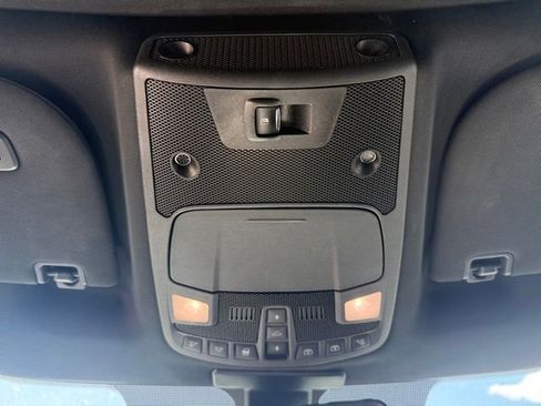 Used 2015 Ford F150 Platinum w/ Equipment Group 701A Luxury AWD/4WD image 12