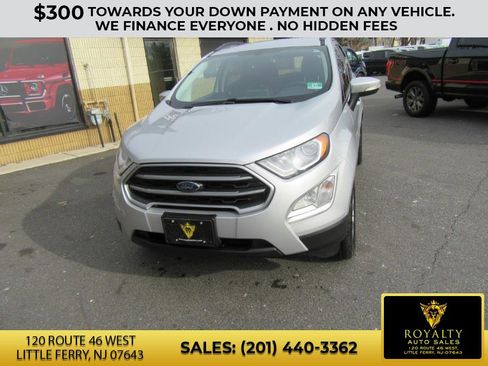 Used 2018 Ford EcoSport SE w/ SE Convenience Package image 6