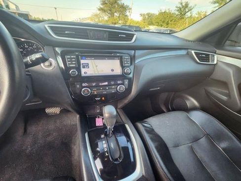 Used 2016 Nissan Rogue SL AWD/4WD image 15