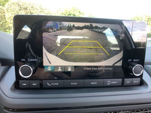 Certified 2025 Honda Accord LX image 17