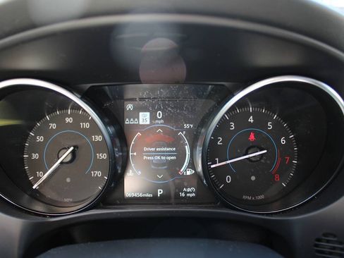 Used 2019 Jaguar F-PACE Premium AWD/4WD image 21