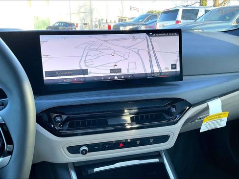 Used 2025 BMW 430i xDrive Coupe w/ Premium Package image 6