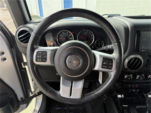 Used 2016 Jeep Wrangler Unlimited Sport AWD/4WD image 28
