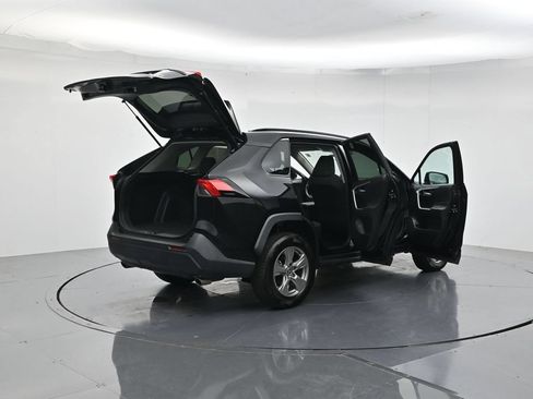 Used 2023 Toyota RAV4 XLE AWD/4WD image 47