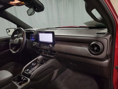 Used 2023 Chevrolet Colorado Trail Boss image 24