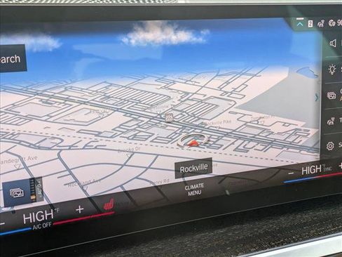 Used 2023 BMW 330i xDrive Sedan w/ Premium Package image 13