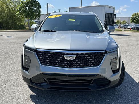 Used 2025 Cadillac XT4 Premium Luxury w/ Cold Weather Package FWD image 2