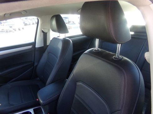 Used 2020 Volkswagen Passat 2.0T SE image 14