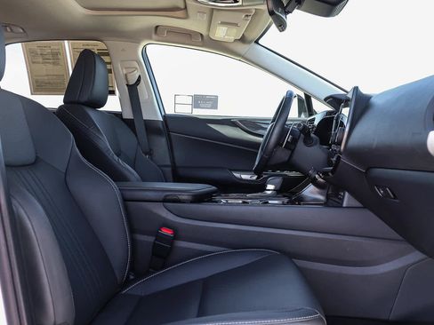 Certified 2025 Lexus NX 250 FWD w/ Premium Package image 17