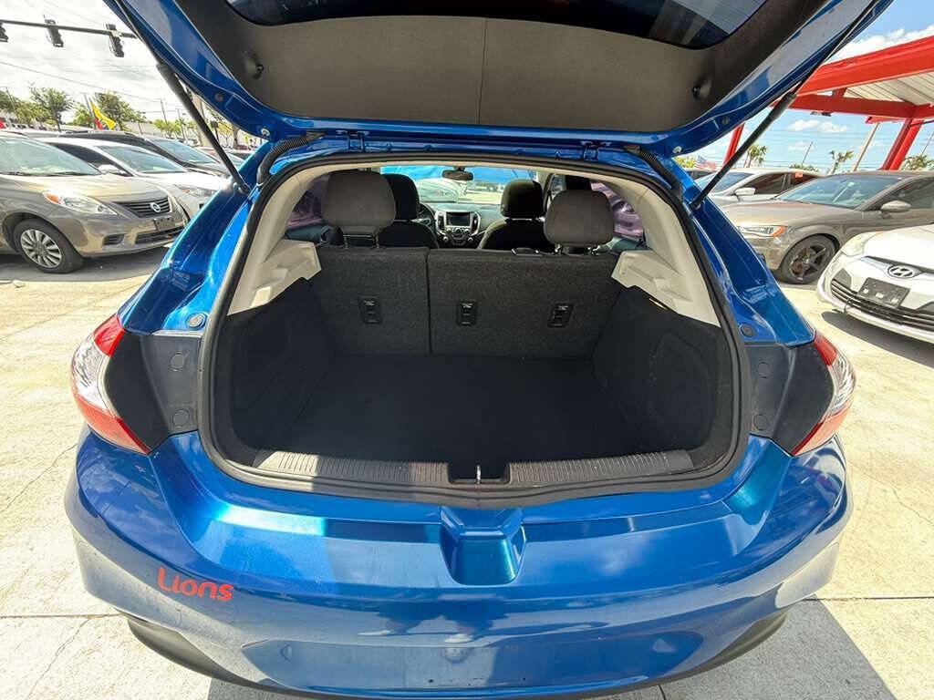 Used 2017 Chevrolet Cruze LT w/ Sun And Sound Package FWD image 14