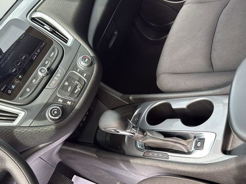 Used 2024 Chevrolet Malibu LS image 21