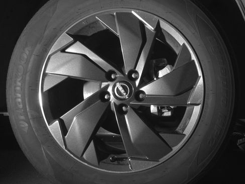 Used 2025 Nissan Rogue SV image 13