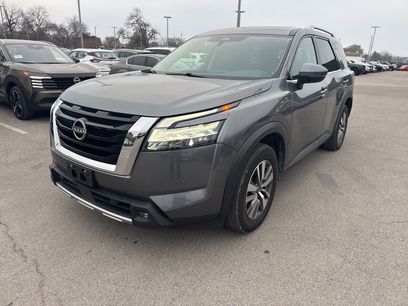 Used 2022 Nissan Pathfinder SL