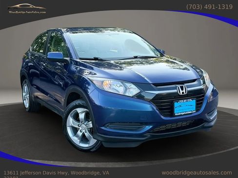 Used 2017 Honda HR-V LX image 1