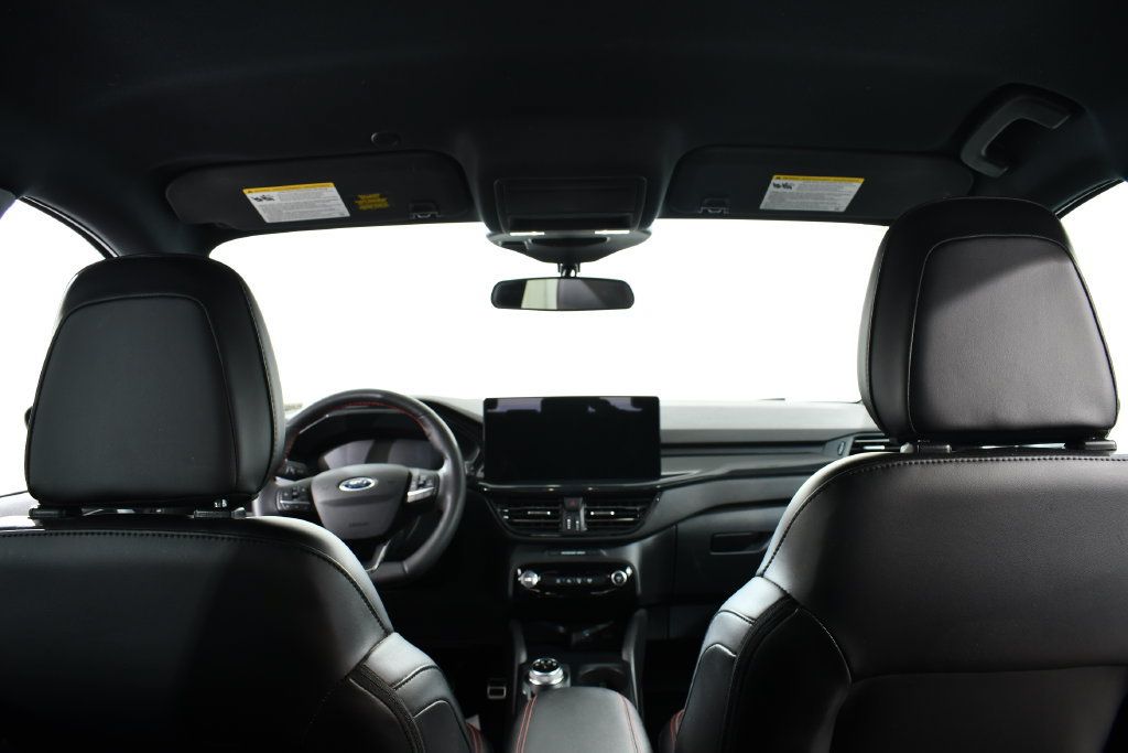 Used 2023 Ford Escape ST-Line w/ Tech Pack #1 AWD/4WD image 17