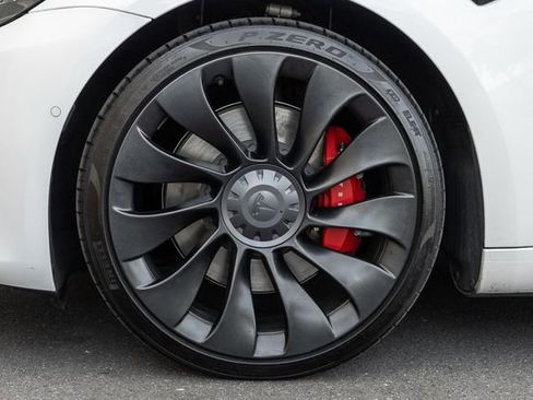 Used 2022 Tesla Model 3 Performance image 15