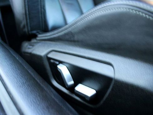 Used 2018 BMW M4 Coupe w/ Competition Package image 21