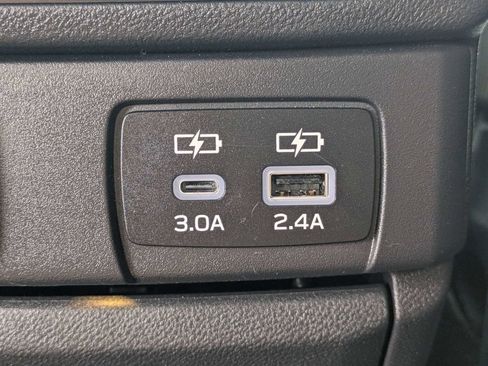 Certified 2025 Subaru Ascent Bronze Edition AWD/4WD image 17