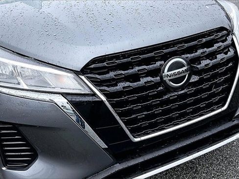 Used 2021 Nissan Kicks SV image 33