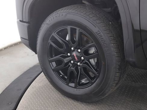 Used 2025 GMC Sierra 1500 Elevation w/ Preferred Package image 13