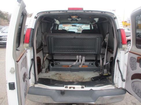 Used 2000 Chevrolet Express 1500 image 6