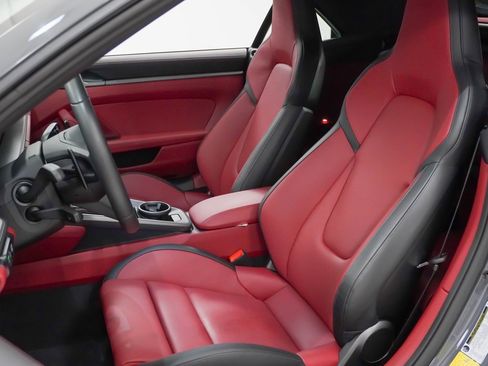 Certified 2025 Porsche 911 Carrera image 5