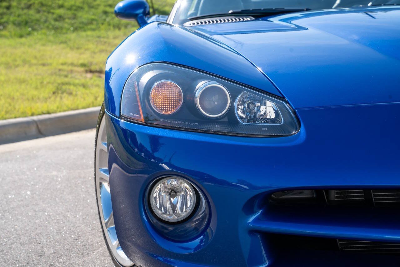 Used 2006 Dodge Viper SRT-10 RWD image 12