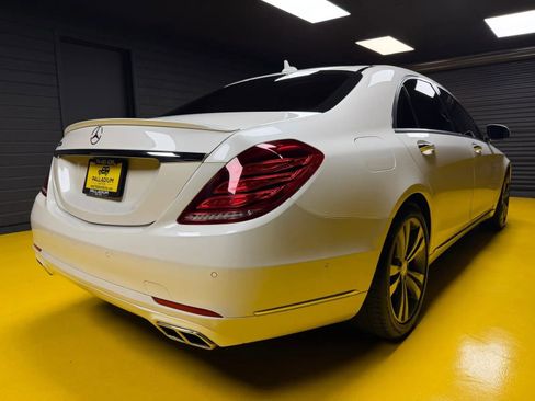 Used 2016 Mercedes-Benz S 550 Sedan w/ Premium Package image 8