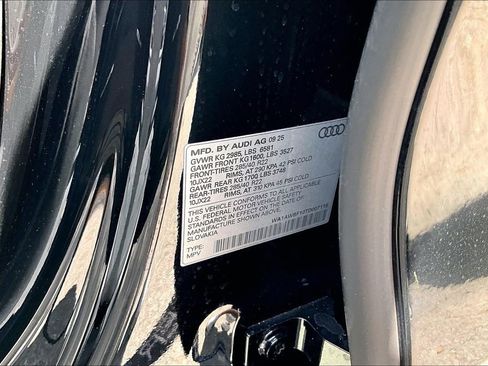 New 2026 Audi SQ8 Premium Plus image 30