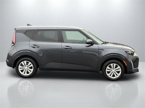 Certified 2024 Kia Soul LX image 8