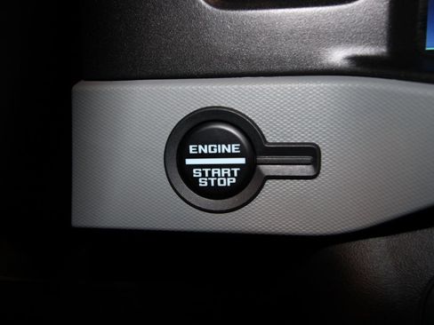 Used 2023 Ford Bronco Badlands image 12