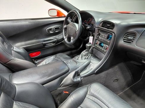 Used 2003 Chevrolet Corvette Convertible w/ Preferred Equipment Group1 image 30