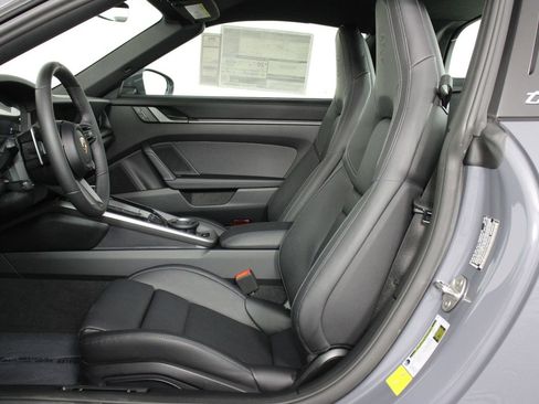 New 2026 Porsche 911 Targa 4S image 5