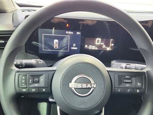 Used 2025 Nissan Kicks S AWD/4WD image 11