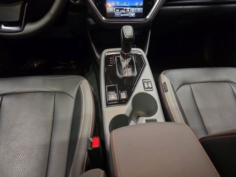 Used 2024 Subaru Crosstrek 2.5i Limited w/ Crosstrek Mirror Package AWD/4WD image 20